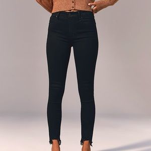 Abercrombie & Fitch Ultra High-Rise Super Skinny Jean